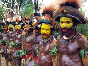 PNG-9-Huli-Wigmen-New-Guinea-June2009-c-V.-Ross